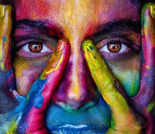 Jak zachowuje się osoba niestabilna emocjonalnie? Jak zachowuje się osoba niestabilna emocjonalnie?