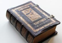 Jak zrobić Księga identyfikacji wizualnej?