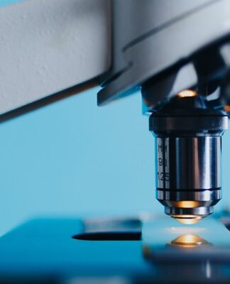 Jak biotechnologia pomaga człowiekowi? Jak biotechnologia pomaga człowiekowi?