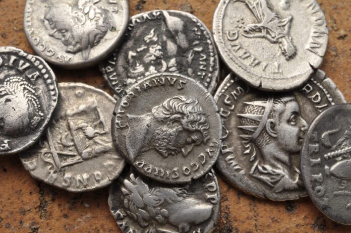 collection monnaies antiques Znak mennicy – co to jest i jakie ma znaczenie dla numizmatyków